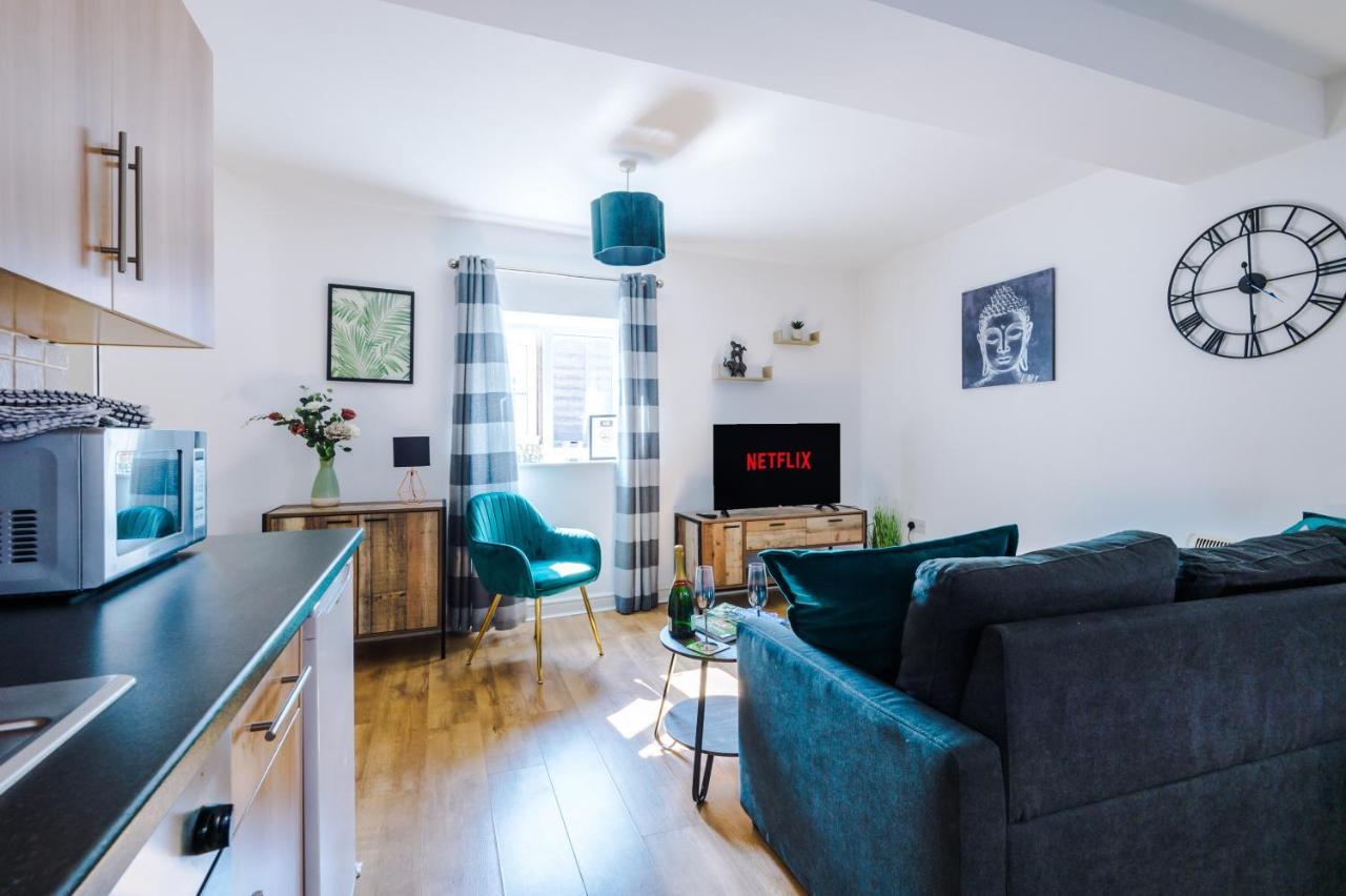 Stylish Chester City Centre Apartment By 53 Degrees Property, Ideal For Couples & Business Professionals - Sleeps 4 Экстерьер фото